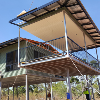 Building an elevated home in modules